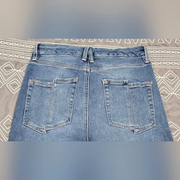Good American High Waisted Cropped Skinny Jeans Size 8/29 - Picture 4 of 7
